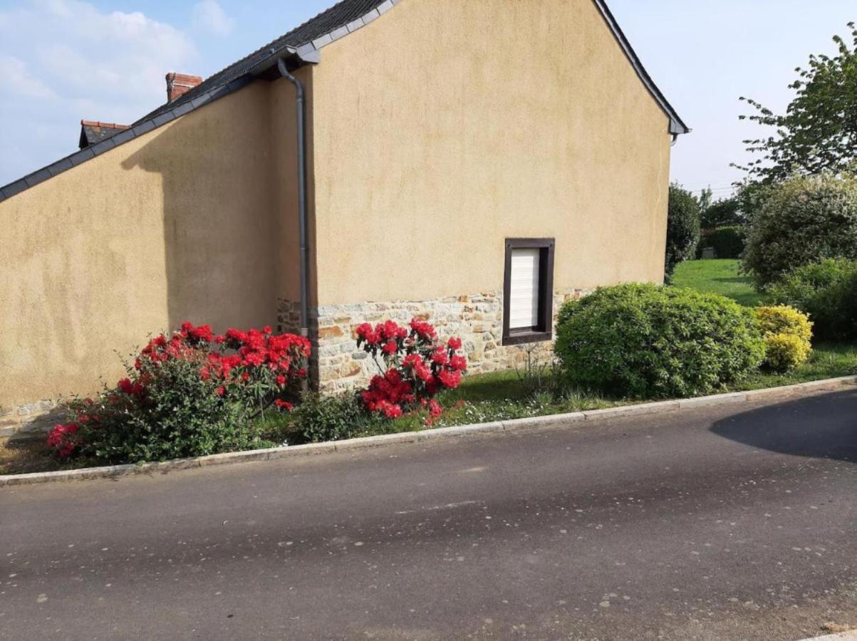 Longere Familiale Vila Melesse Exterior foto